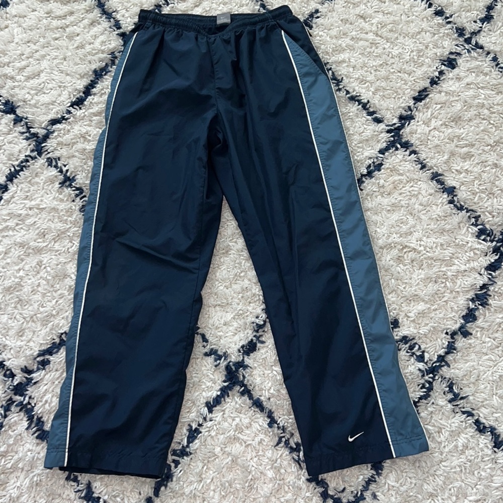 2 pc Nike men sportswear jacket and pants outfit